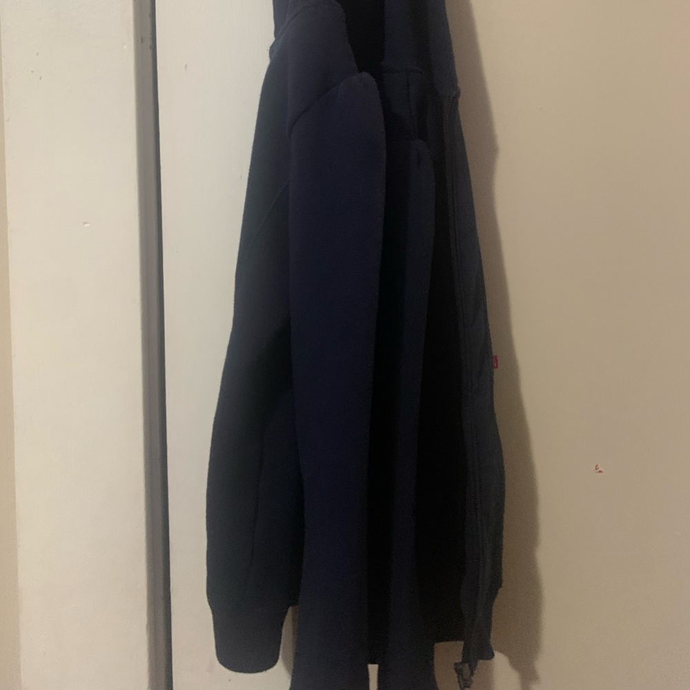 I’m selling a blue hoodie brand is French toast it’s size 7/8